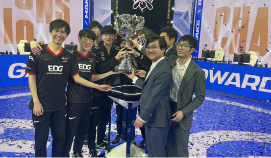 新审视自己 新审视自己